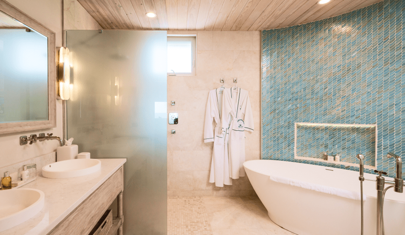 One Bedroom Bluff Suite 5